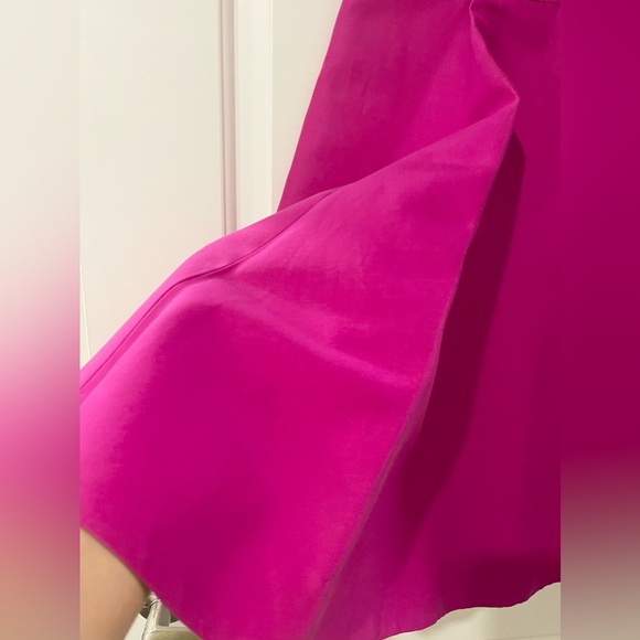 Bright Fuchsia strapless Dress. Worn 2-3 times. - Picture 3 of 7